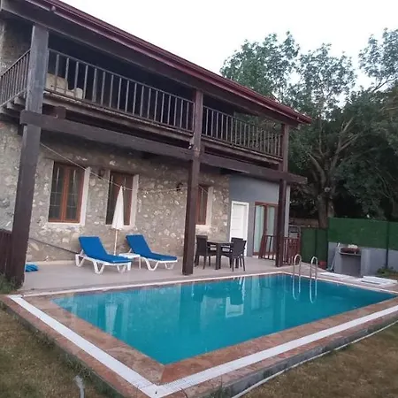 Kayakoy Yuzme Havuzlu Citlembik *
